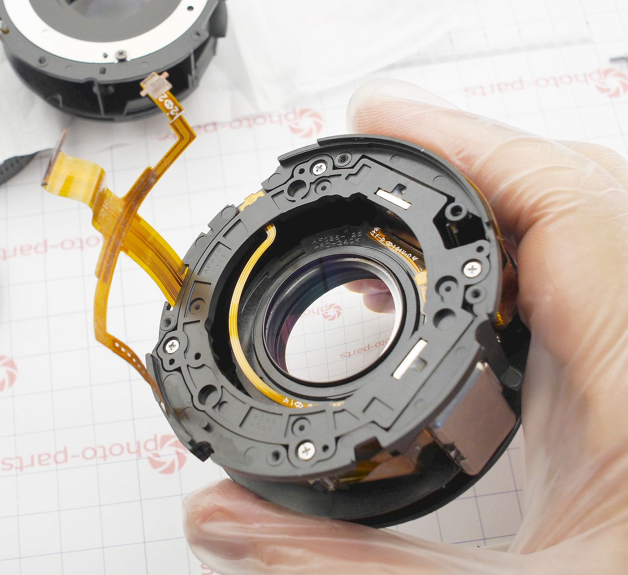 Sony 85mm 1.8 FE - a simple focus fix and teardown